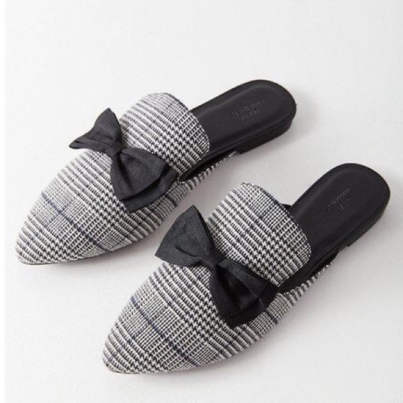 Urban Outfitters Shoes - [NWT] Urban Outfitters Plaid Flat Mules